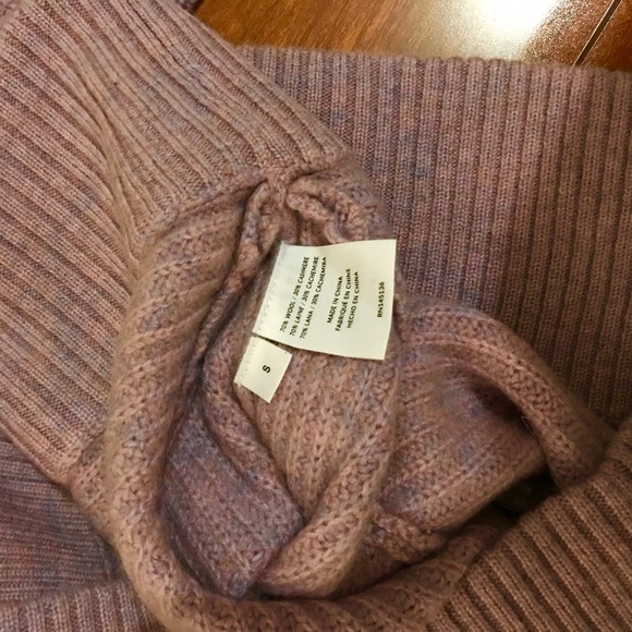 Naadam wool cashmere off shoulder sweater - Picture 8 of 9